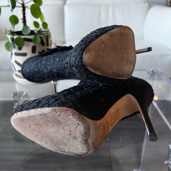 CHRISTIAN DIOR | BLACK MESH DESIGN SATIN HEELED BOOTIES W/ BOWS - Picture 11 of 12